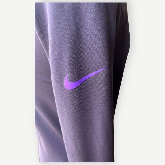 Nike Dri-Fit Long Sleeve Purple Pullover Cowlneck Top with Thumb Holes. Small. - Picture 4 of 10